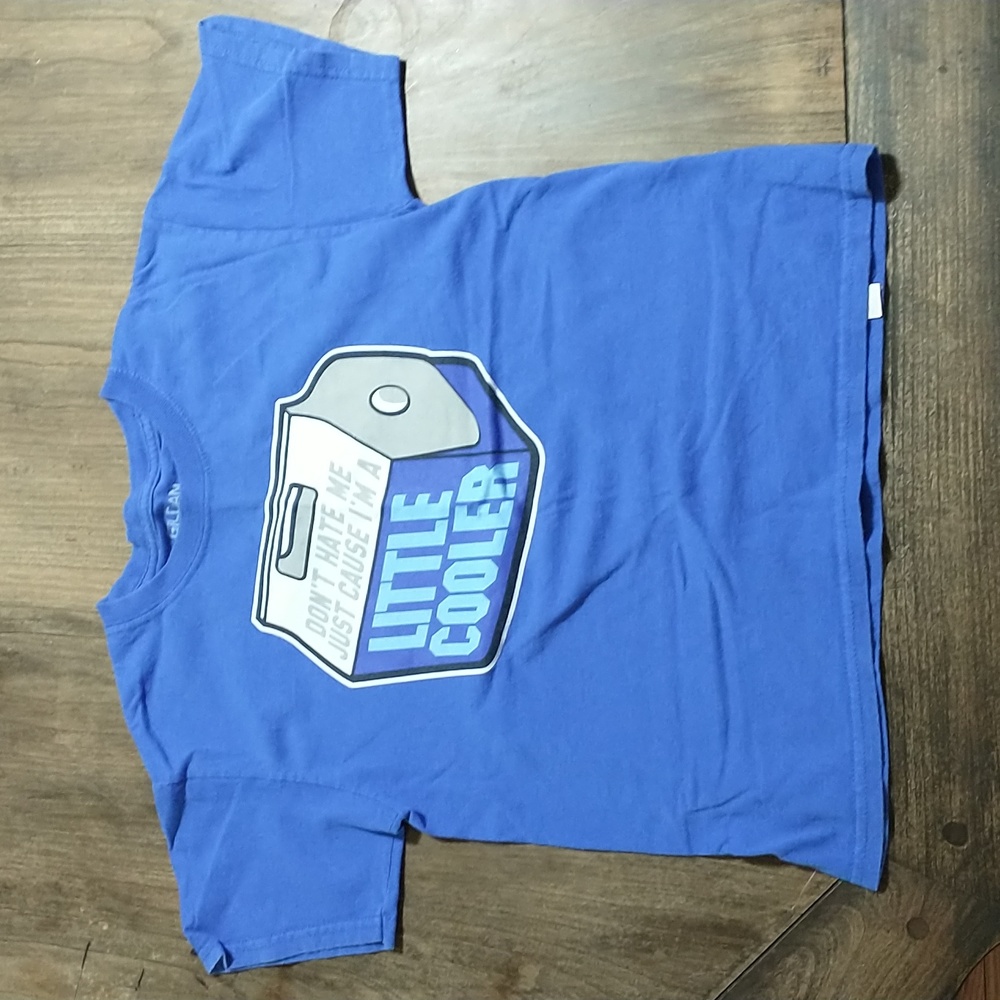 Gildan boys size L/G (10/12) T-shirt